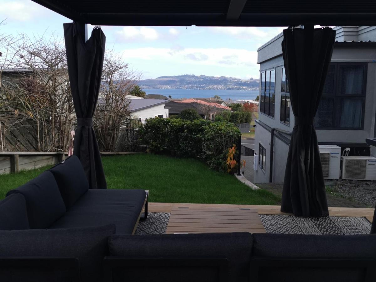 Lake Taupo Holiday Home المظهر الخارجي الصورة